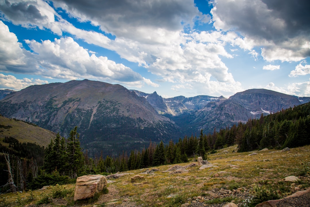 Scopri la Magia del Rocky Mountain National Park in Colorado | Secret World Trip Planner