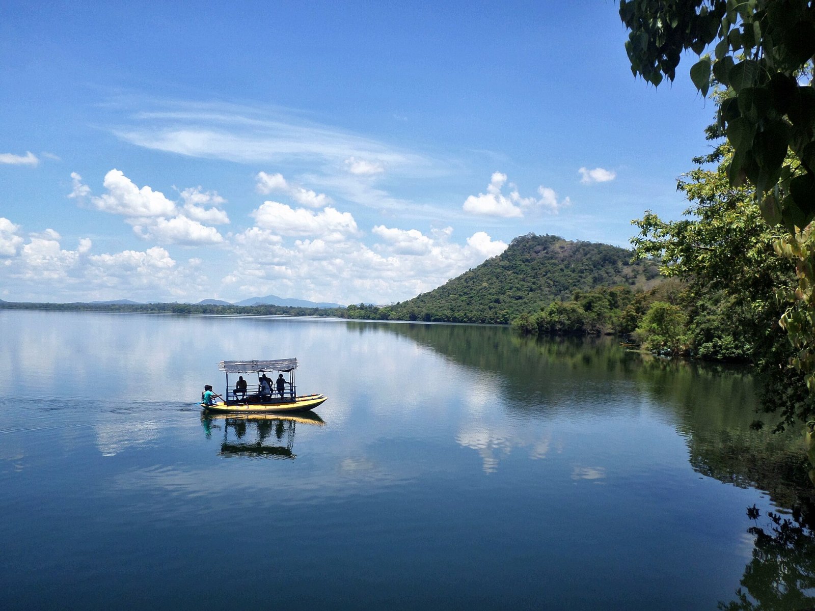 Discover Sorabora Wewa: A Historical Gem in the Heart of Sri Lanka - Badulla | Secret World Trip Planner