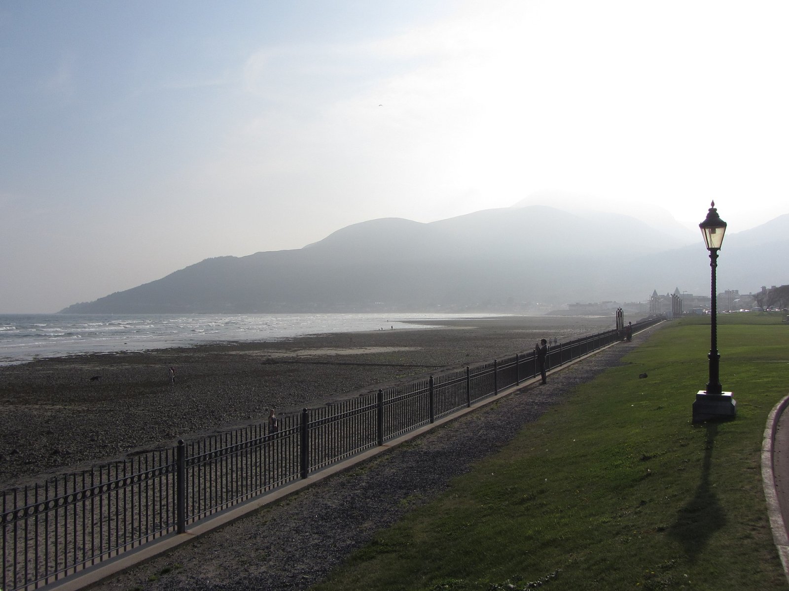 Entdecken Sie die majestätischen Mourne Mountains: Natur und Abenteuer in Nordirland | Secret World Trip Planner