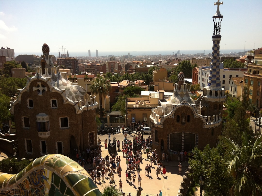Entdecken Sie den Charme von Park Güell in Barcelona - Barcelona | Secret World Trip Planner