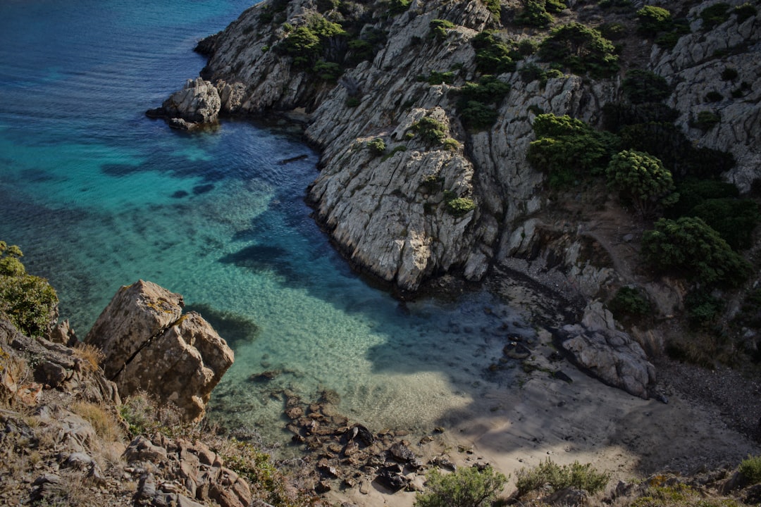 Cap de Creus: un angolo di natura incontaminata in Catalogna - Port Lligat | Secret World Trip Planner