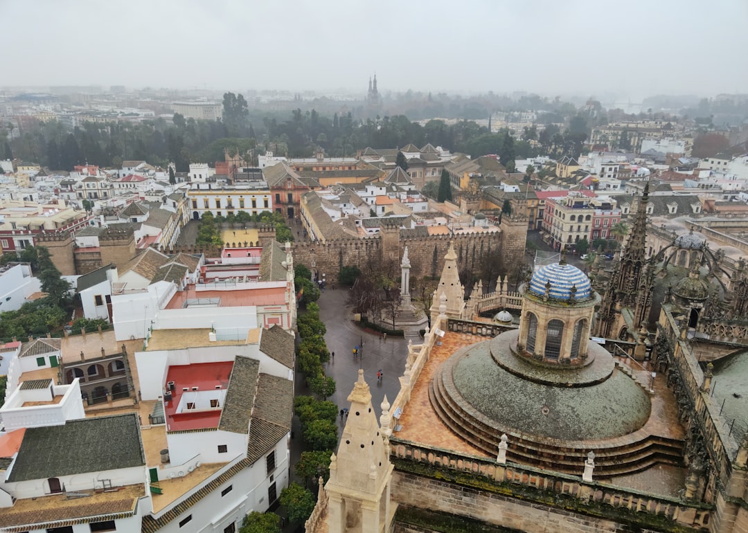 Discover the Barrio Santa Cruz of Seville: History and Beauty | Secret World Trip Planner