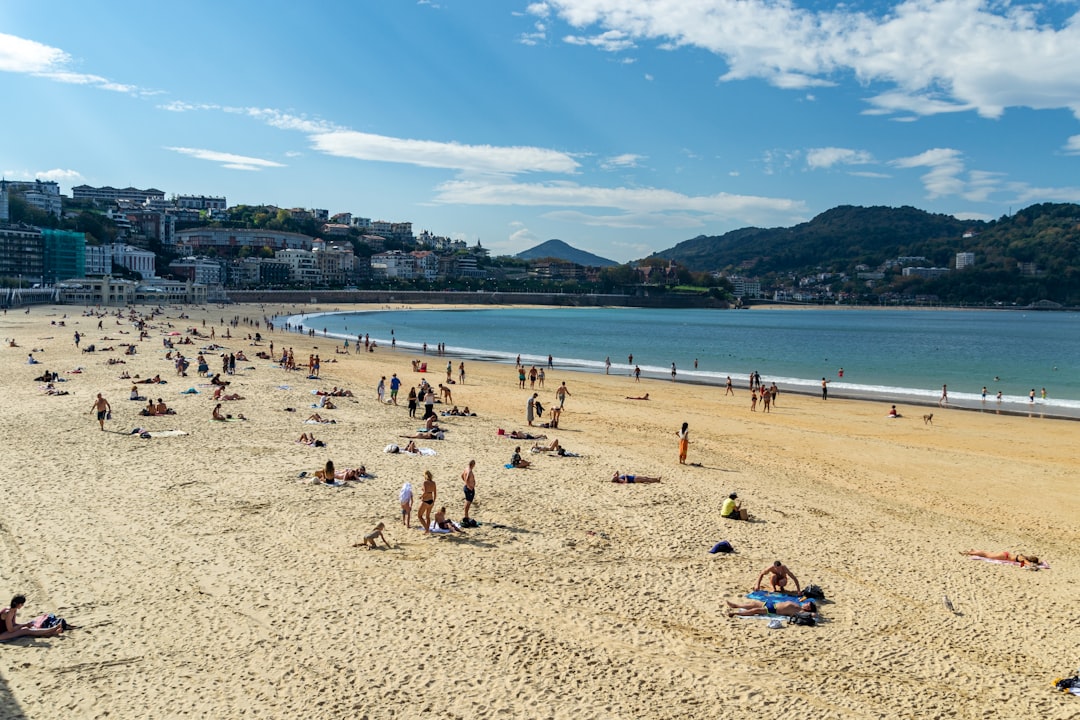 La Concha Strand: Ein Paradies in San Sebastián — Castelnaudary