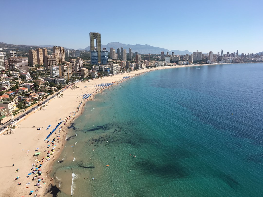 Benidorm: ein Juwel an der Costa Blanca, das es zu entdecken gilt - Calp | Secret World Trip Planner