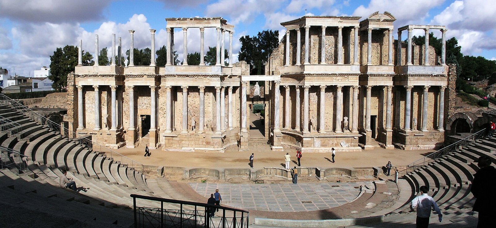 Théâtre romain de Mérida : un voyage dans l'histoire de l'Extrémadure | Secret World Trip Planner