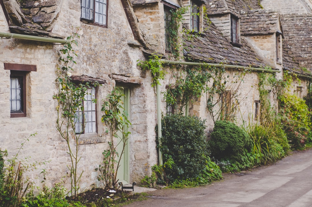 Découvrez Bibury : un joyau culturel au cœur de l'Angleterre | Secret World Trip Planner