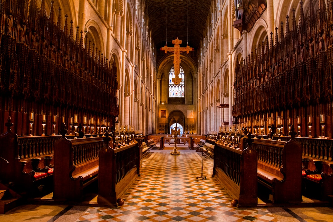 Entdecken Sie die majestätische Peterborough Cathedral in England — H6CQ+V6 Wisbech