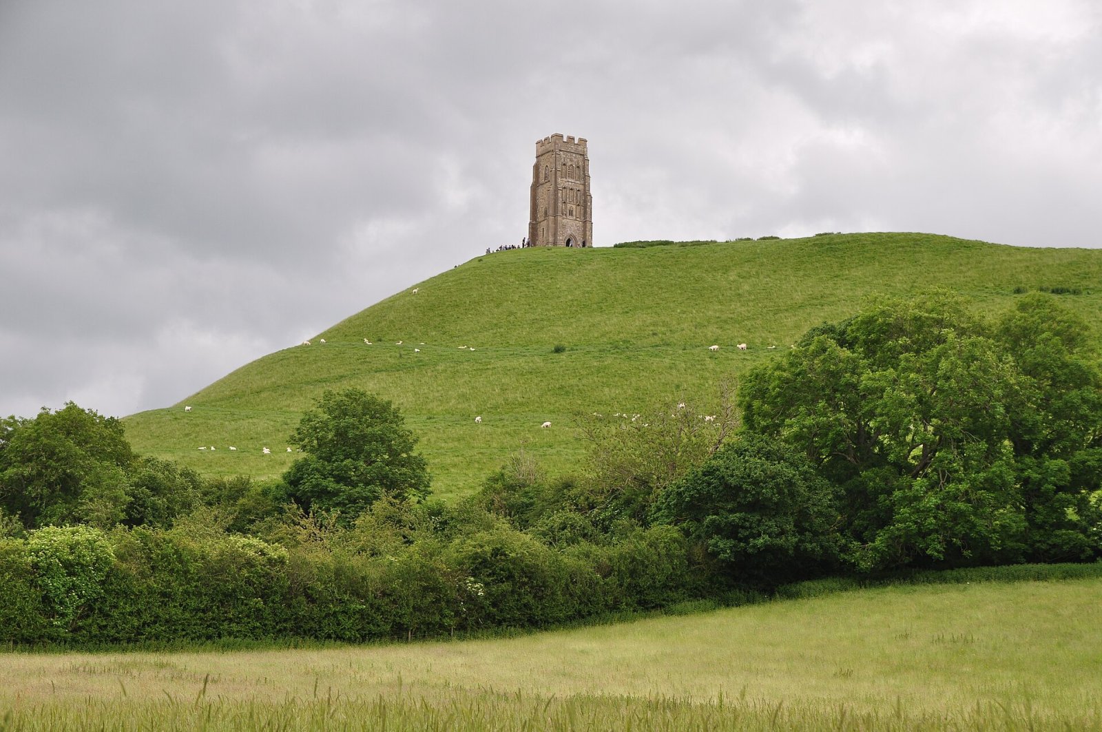 Glastonbury Tor : le cœur mystique de l'Angleterre - Zeedijk 1 | Secret World Trip Planner