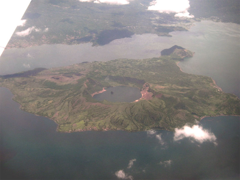 Monte Taal : Le Volcan de Batangas qui Émerveille - Monte Taal | Secret World Trip Planner