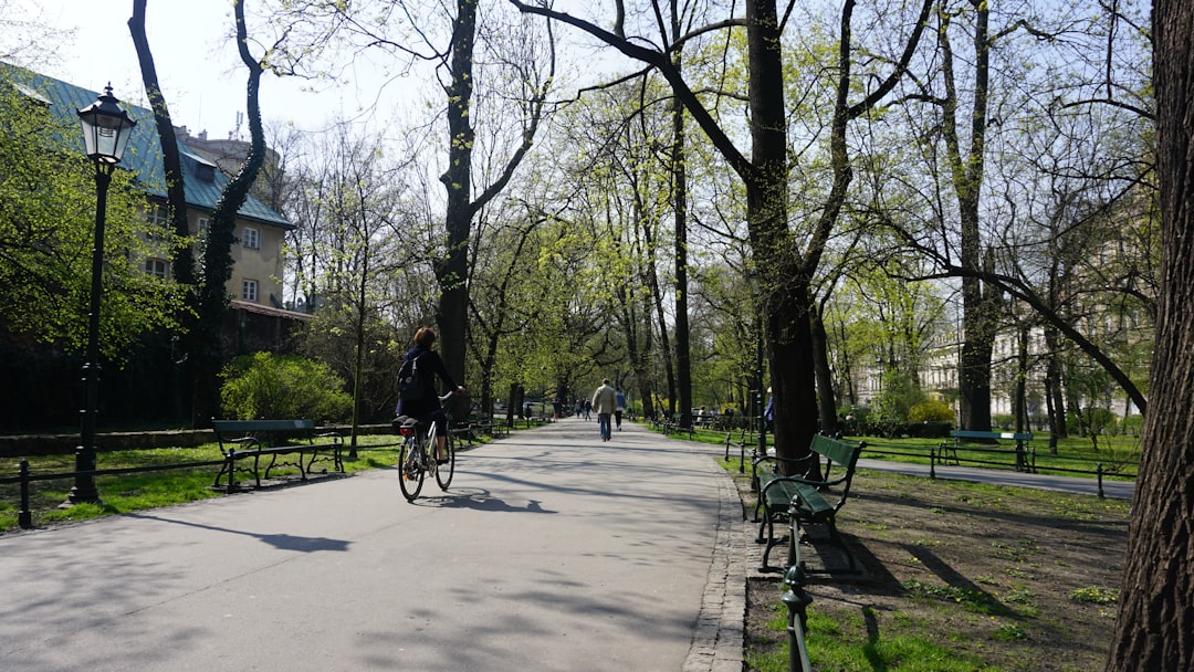Parc Strzelecki : Art Contemporain au Cœur de Cracovie - Zygmunta Augusta 7 | Secret World Trip Planner