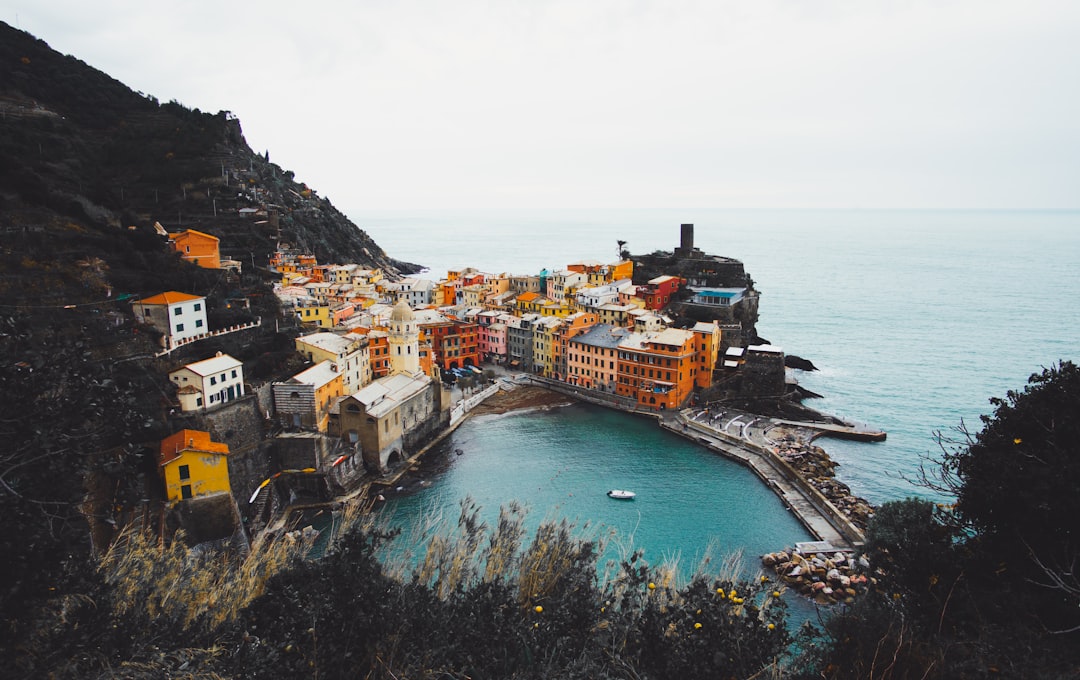 Сказочные тропы в Национальном парке Чинкве-Терре - 19018 Vernazza SP | Secret World Trip Planner