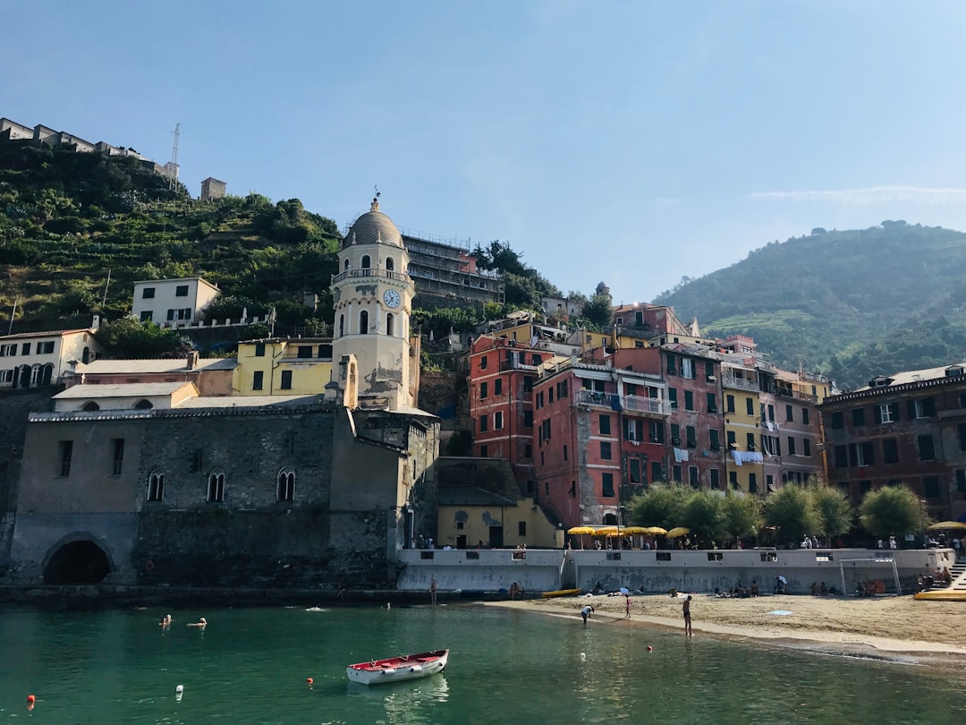 Сказочные тропы в Национальном парке Чинкве-Терре - 19018 Vernazza SP | Secret World Trip Planner