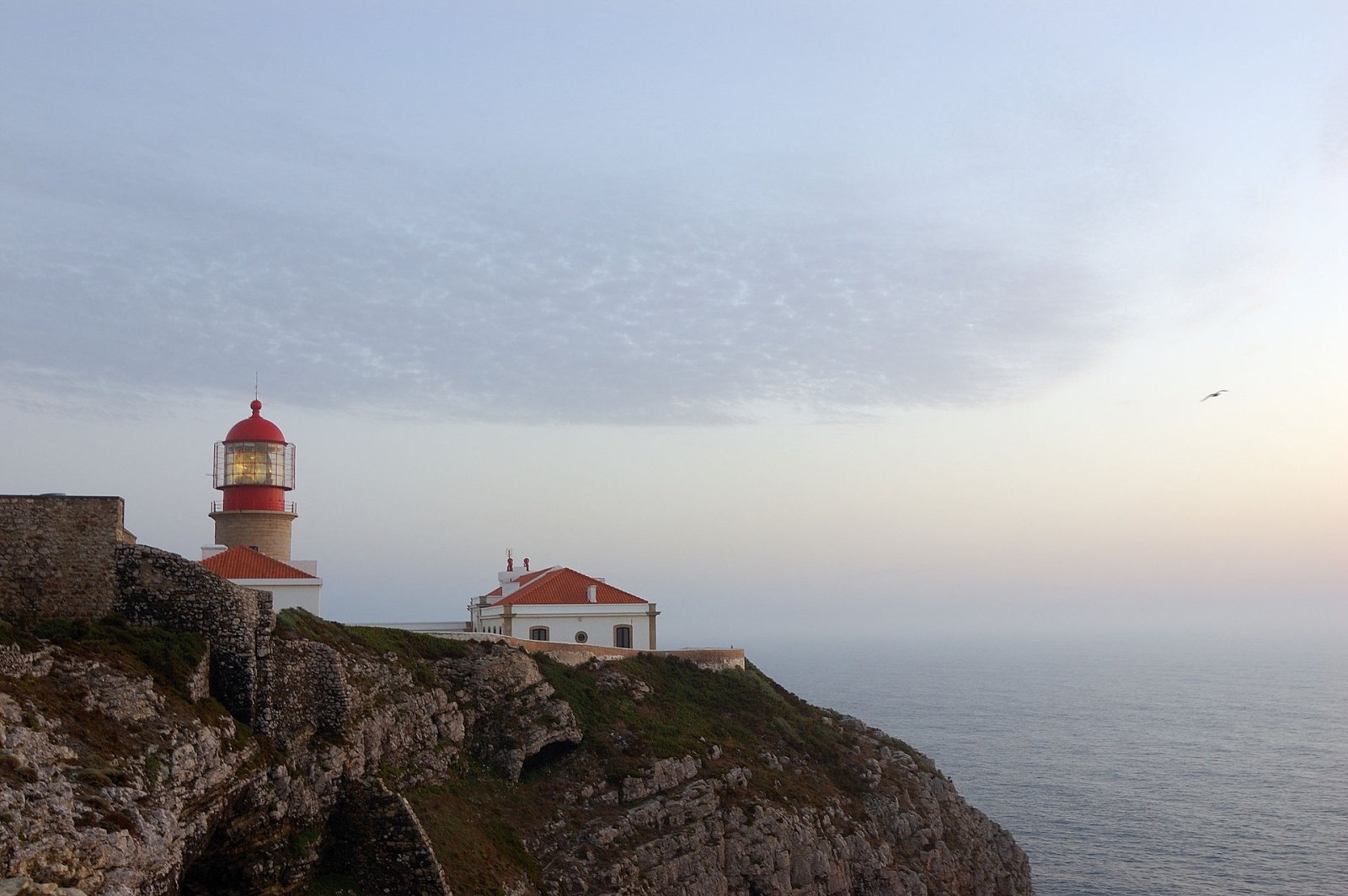 Scopri il Farol do Cabo de São Vicente in Portogallo - Sagres | Secret World Trip Planner