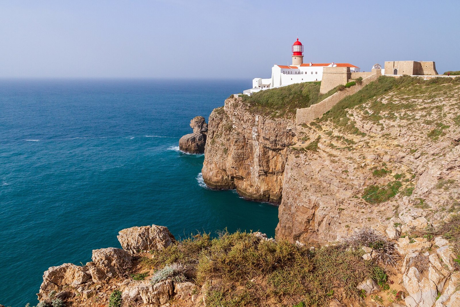 Découvrez le Farol do Cabo de São Vicente au Portugal - Sagres | Secret World Trip Planner