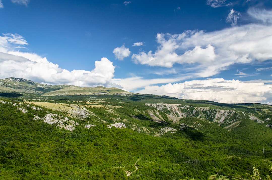 Découvrez Vučjak : un bijou de la nature en Croatie - Volarice | Secret World Trip Planner