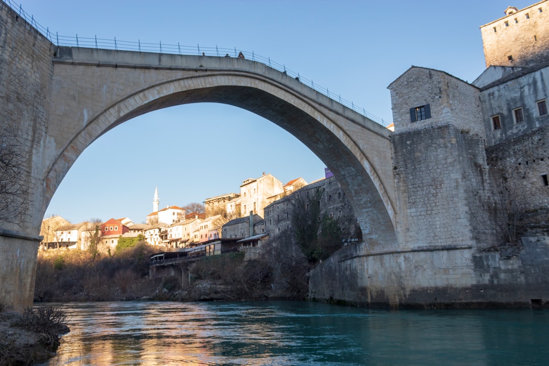 Ponte Vecchio de Mostar : Un Héritage à Découvrir - Stari most | Secret World Trip Planner