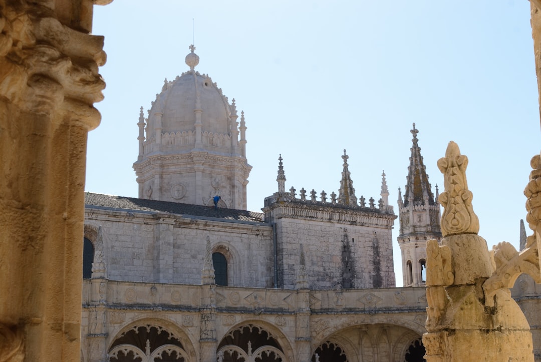 Scopri il Monastero dos Jerónimos a Lisbona | Secret World Trip Planner