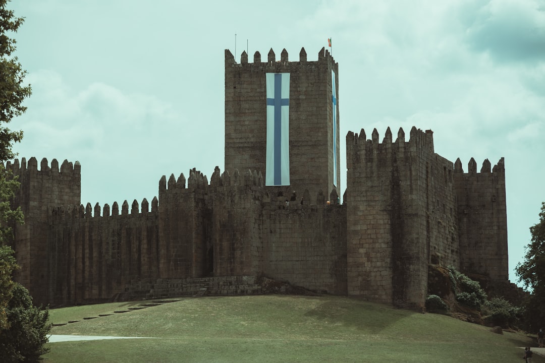 Découvrez le Centre Historique de Guimarães, le Cœur du Portugal