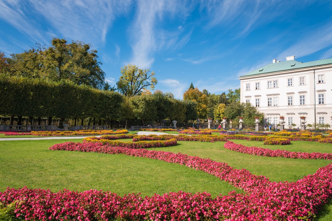 Scoprire il Palazzo Mirabell: un gioiello storico di Salisburgo - Salzburg | Secret World Trip Planner