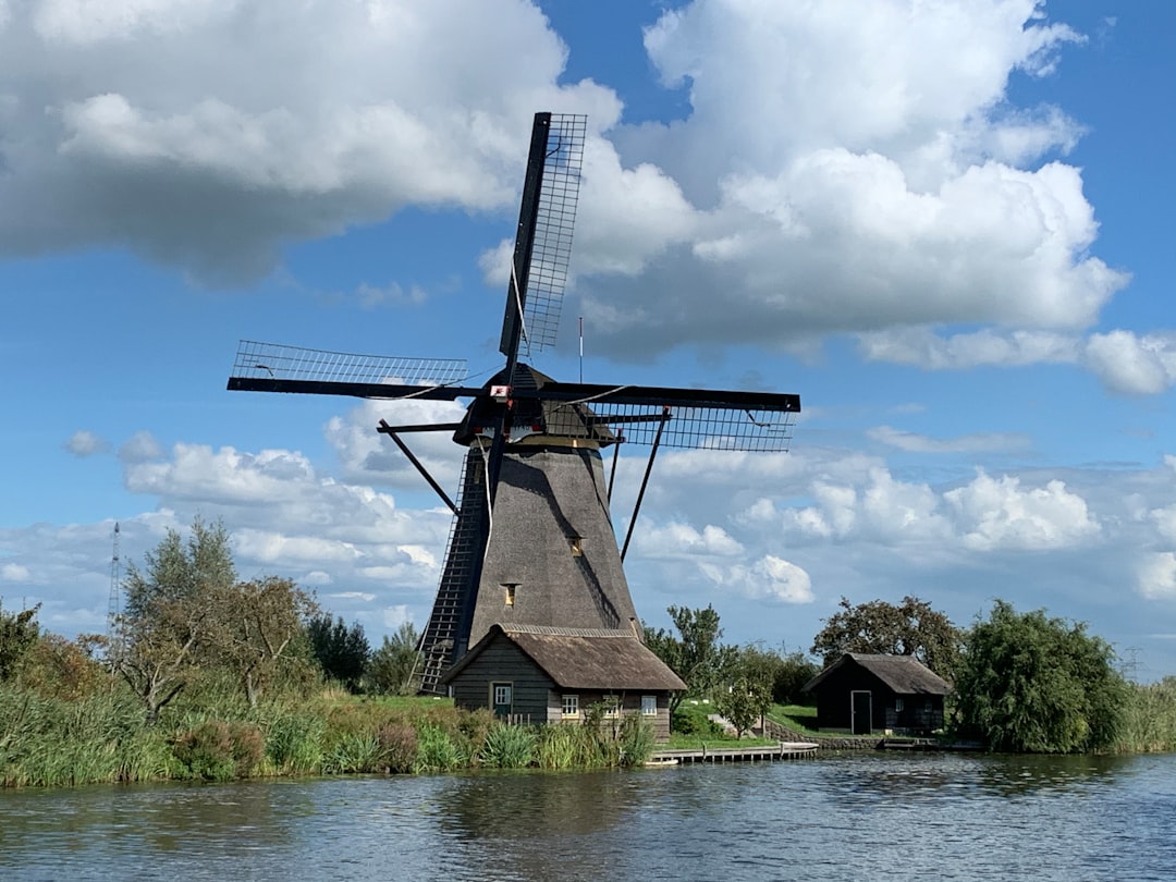 Découvrez les Moulins à Vent de Kinderdijk : Patrimoine de l'Humanité - Kinderdijk | Secret World Trip Planner