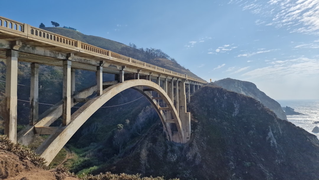 Bixby Creek Bridge: Ikone von Big Sur und seinen Leuchttürmen - Bixby Creek Bridge | Secret World Trip Planner