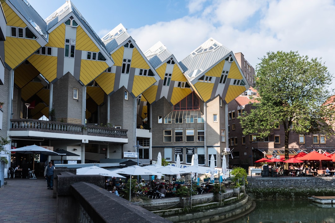 Découvrez les Cube Houses de Rotterdam : une architecture unique - Rotterdam | Secret World Trip Planner