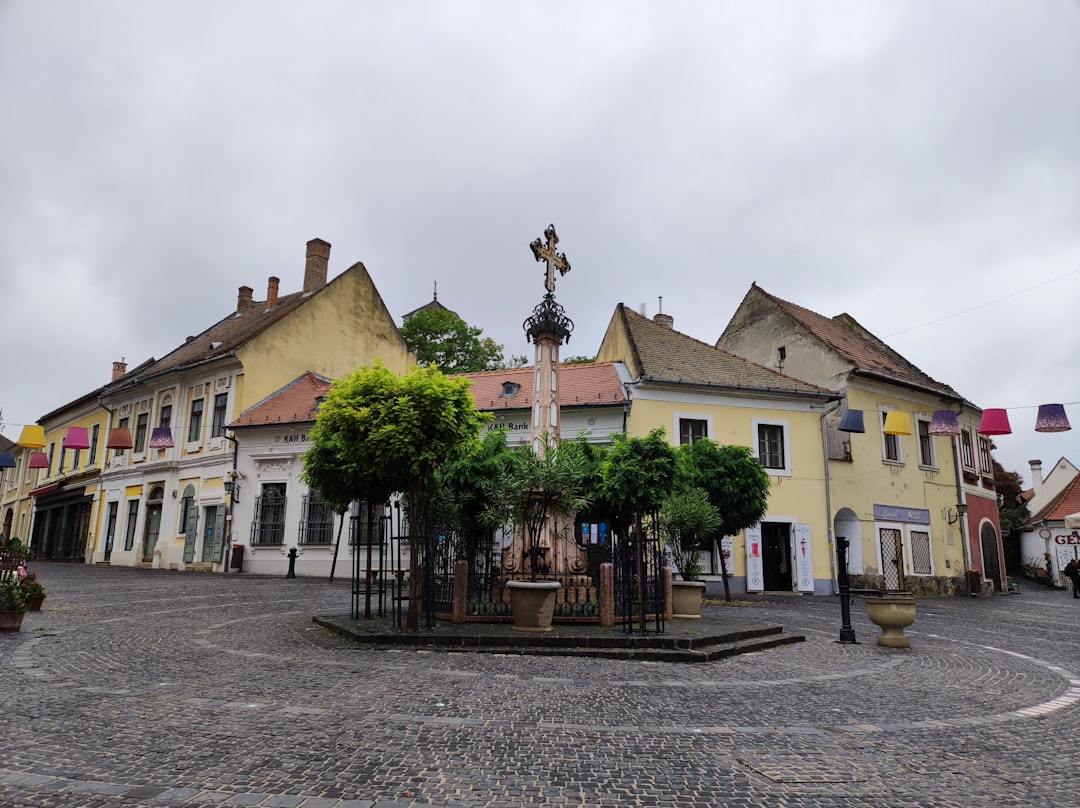 Découvrez Szentendre : le Village des Artistes en Hongrie - Szentendre | Secret World Trip Planner