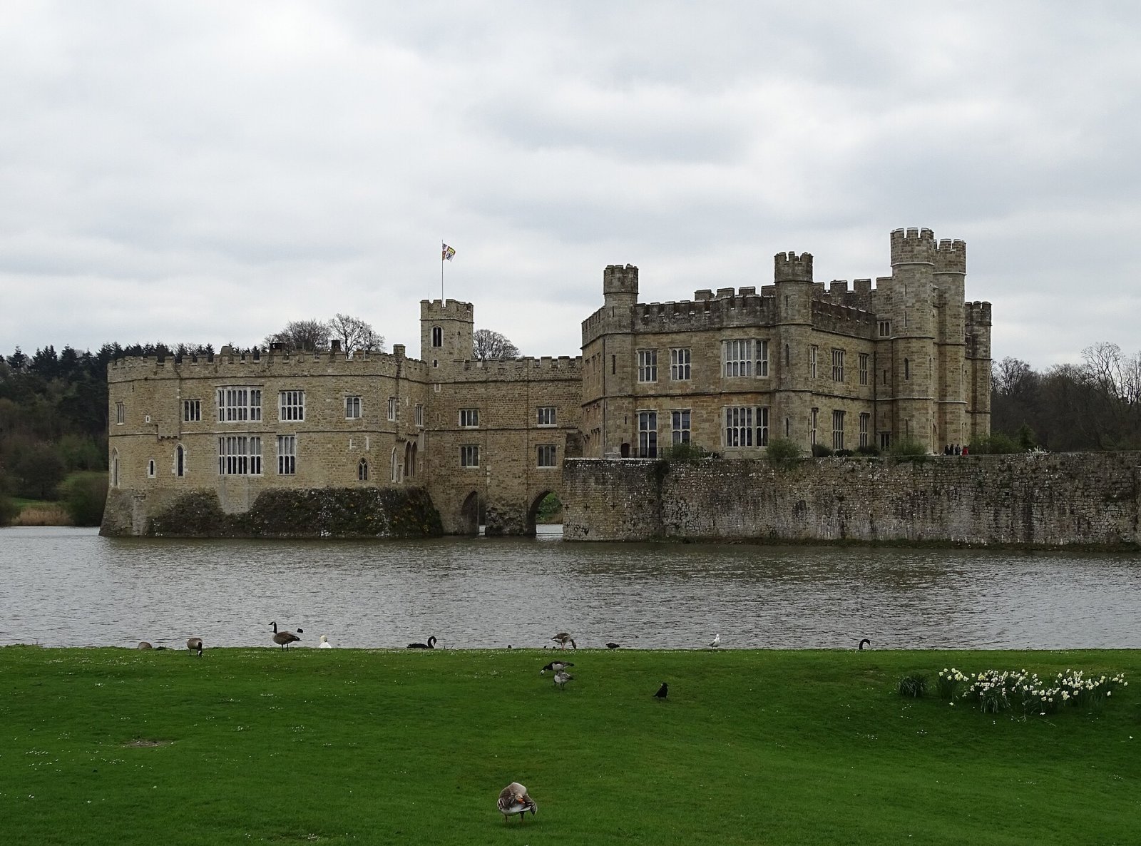 Scopri Leeds Castle: Storia e Bellezze in Inghilterra - Broomfield | Secret World Trip Planner