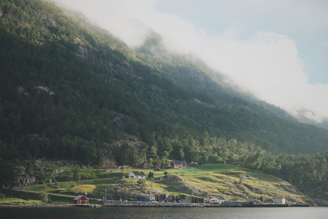 Des panoramas époustouflants au Point de Vue Lysefjord - R13(old 1 | Secret World Trip Planner