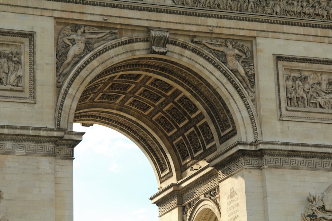 Carousel's Arch of Triumph: A Bridge of History and Beauty - Pl. du Carrousel | Secret World Trip Planner