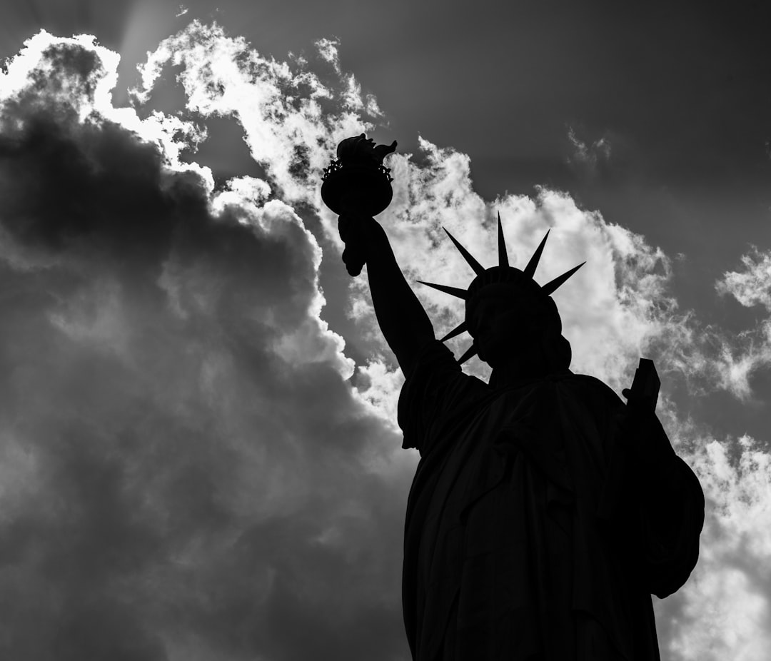 Secret World vs Google Trips: Best NYC Trip Planner - New York | Secret World Trip Planner