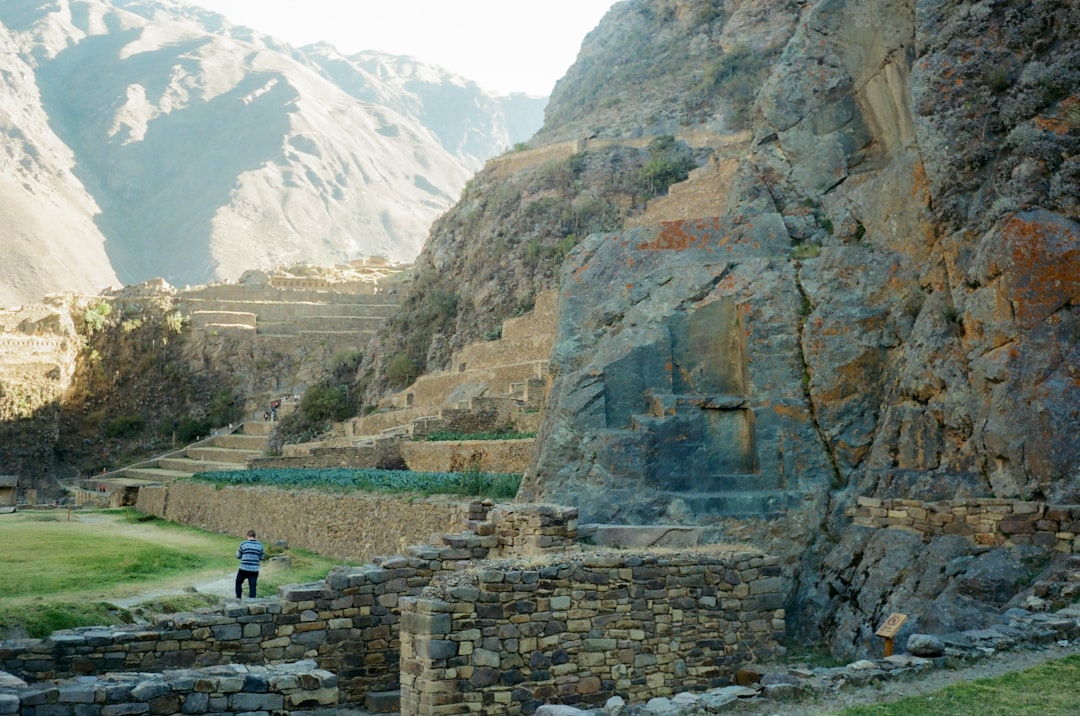 Esplora il sito archeologico RumiWasi in Perù - Cusco | Secret World Trip Planner