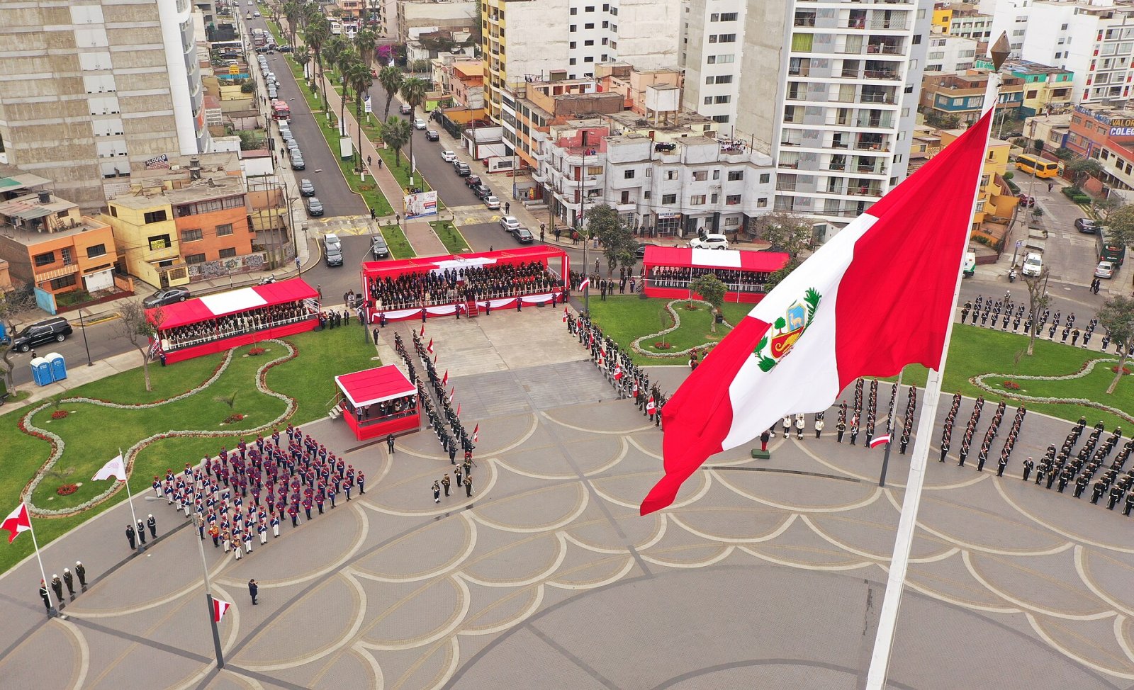 Plaza de la Bandera: History and Beauties of Lima - Lima | Secret World Trip Planner
