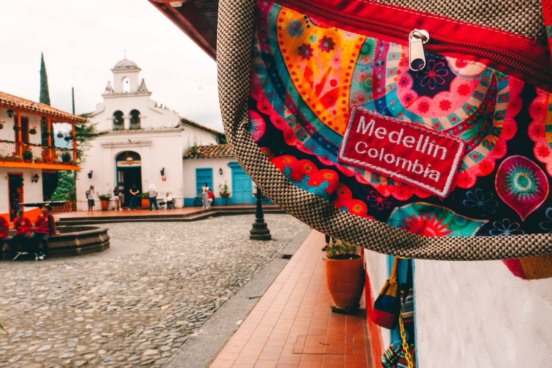 Découvrez Pijiño : un joyau historique de la Colombie - Pijino Del Carmen | Secret World Trip Planner