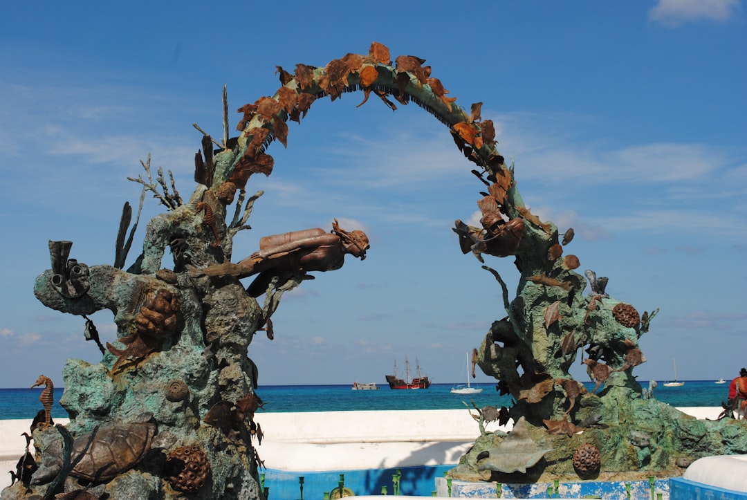 Sculptures by the Sea: Art and Nature in Surry Hills - 302/61 Marlborough St | Secret World Trip Planner