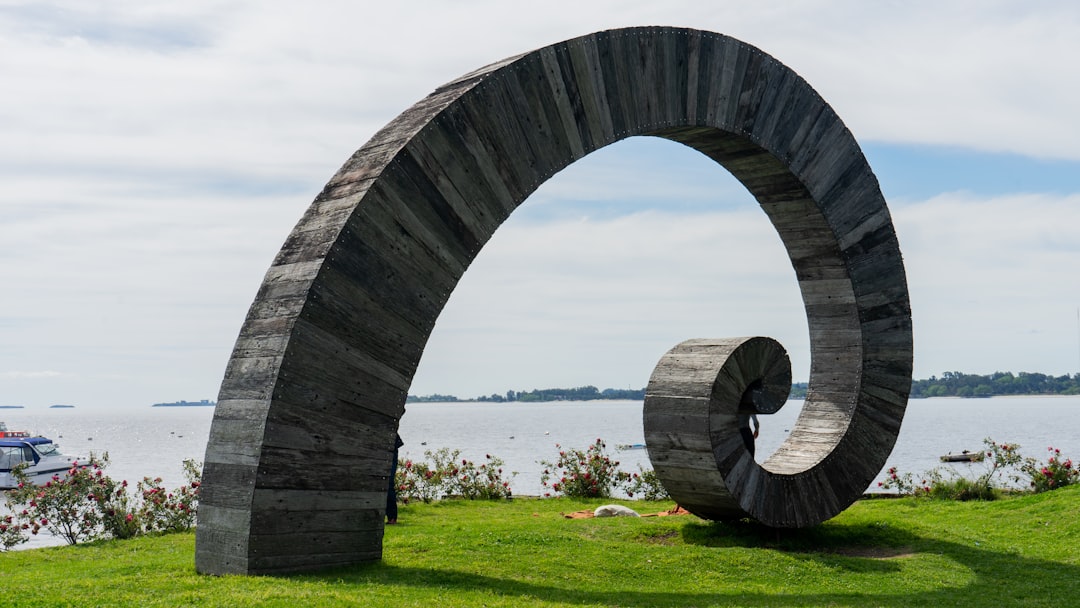 Skulpturen am Meer: Kunst und Natur in Surry Hills — 302/61 Marlborough St