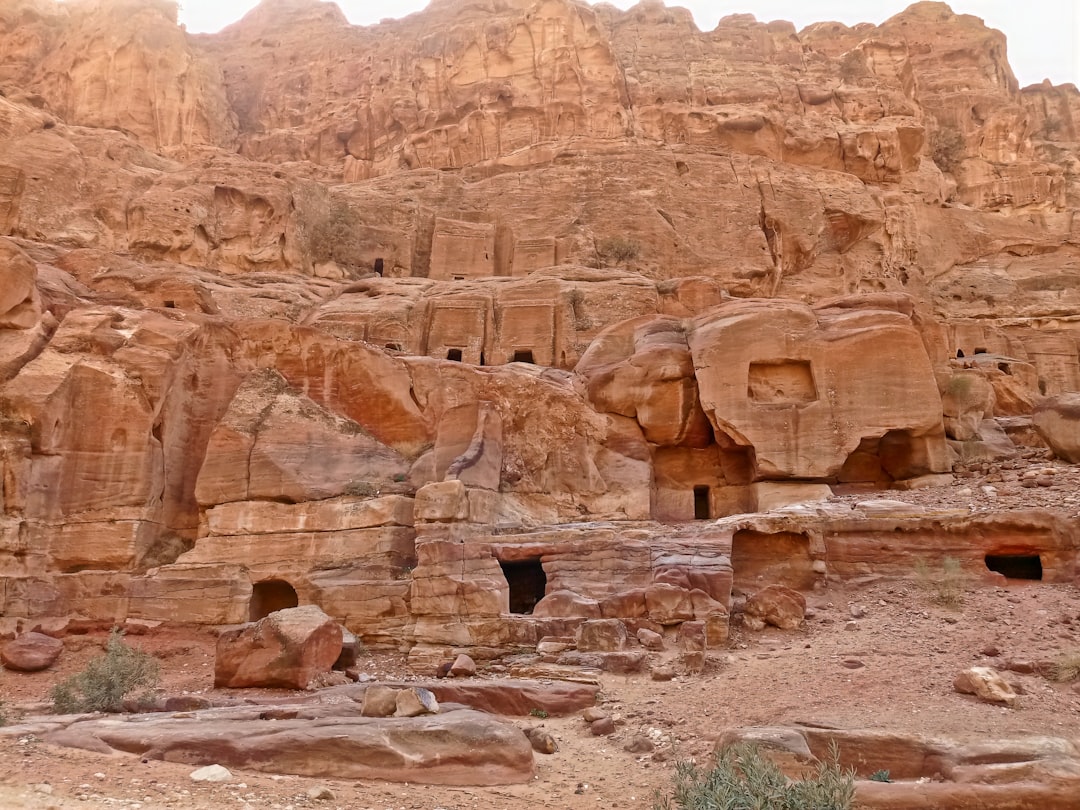 Découvrez Jabal Abu Ridman : un coin de nature en Jordanie - G322+22 Aqaba | Secret World Trip Planner