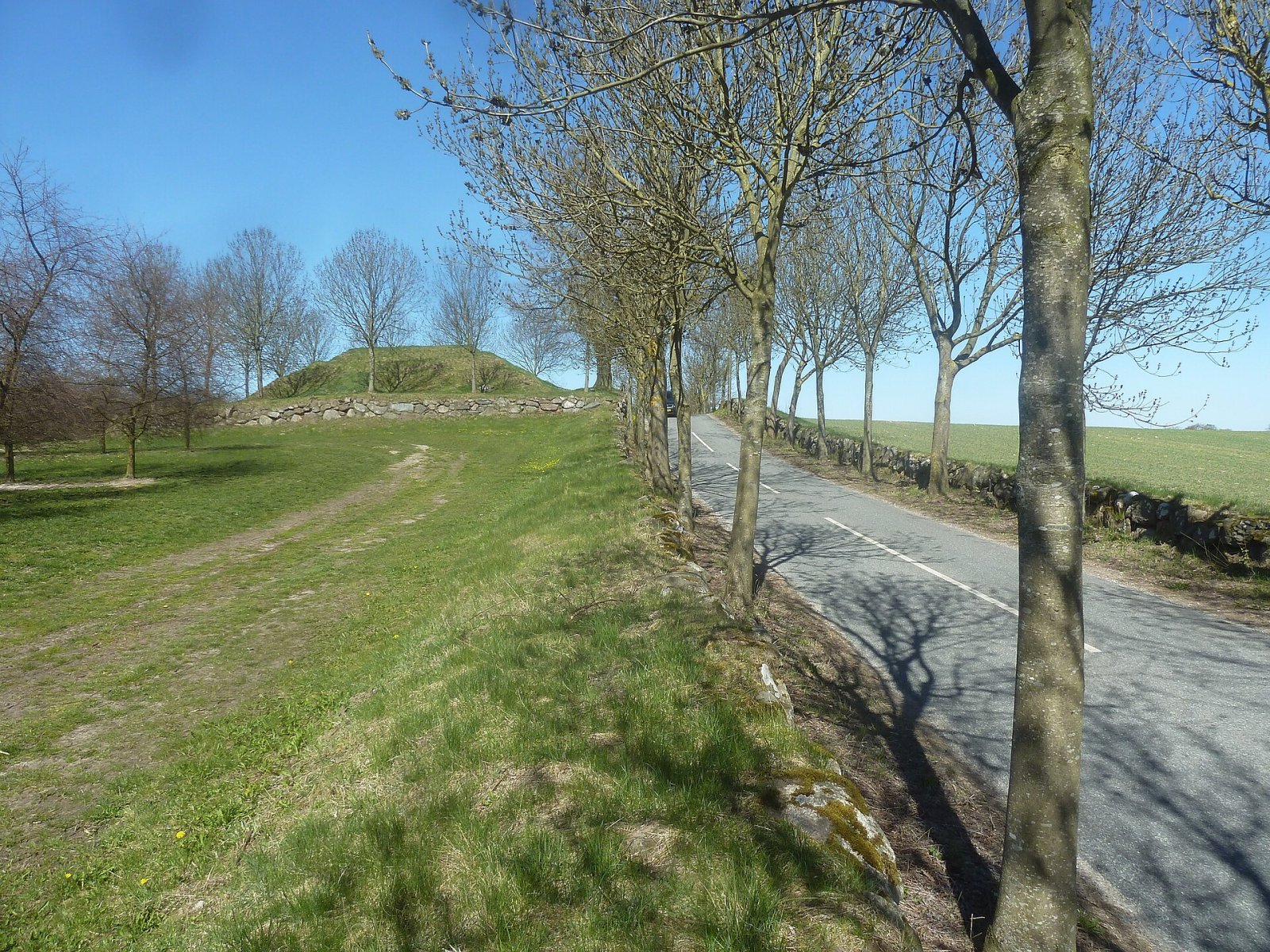 Discover Gyngehøj: a Historic Mound in Denmark - P795+CP Smorum | Secret World Trip Planner
