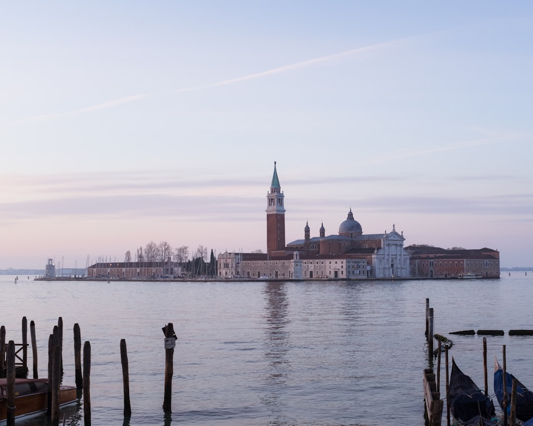 Secret World vs TripIt : La Meilleure App pour Venise 2026 - Venezia | Secret World Trip Planner