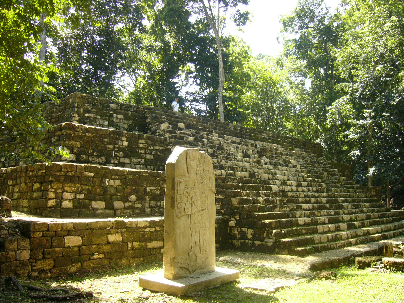 Aguateca : Un Voyage dans l'Histoire Maya du Guatemala — Las Pozas