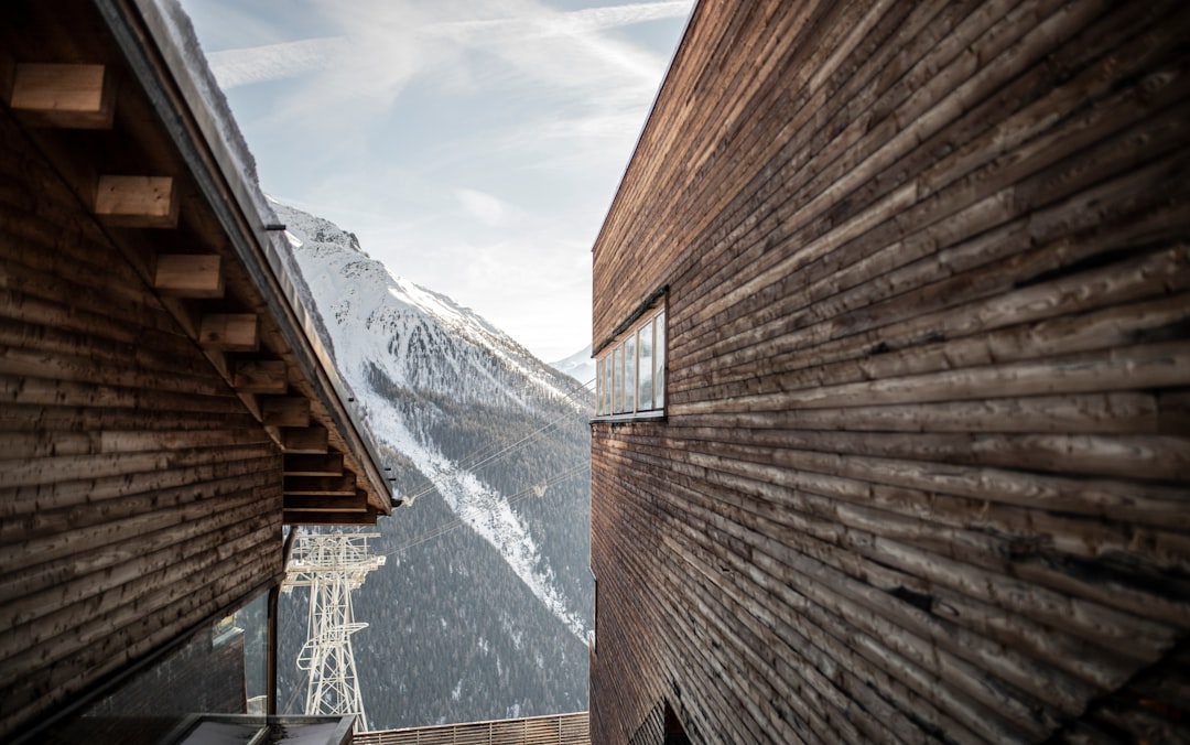 Scopri le Meraviglie di 7132 Therme a Vals - Poststrasse 560 | Secret World Trip Planner
