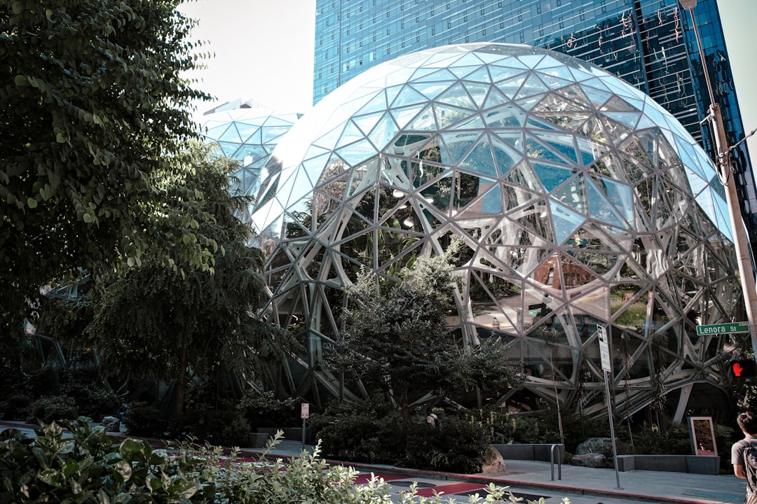Die Sphären: Eine Oase aus Kunst und Natur in Seattle - Seattle | Secret World Trip Planner