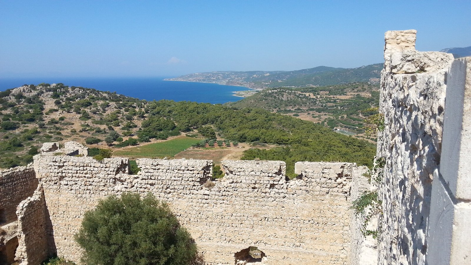 Discover Kritinia Castle: History and Beauty of Greece - 7R75+8W | Secret World Trip Planner
