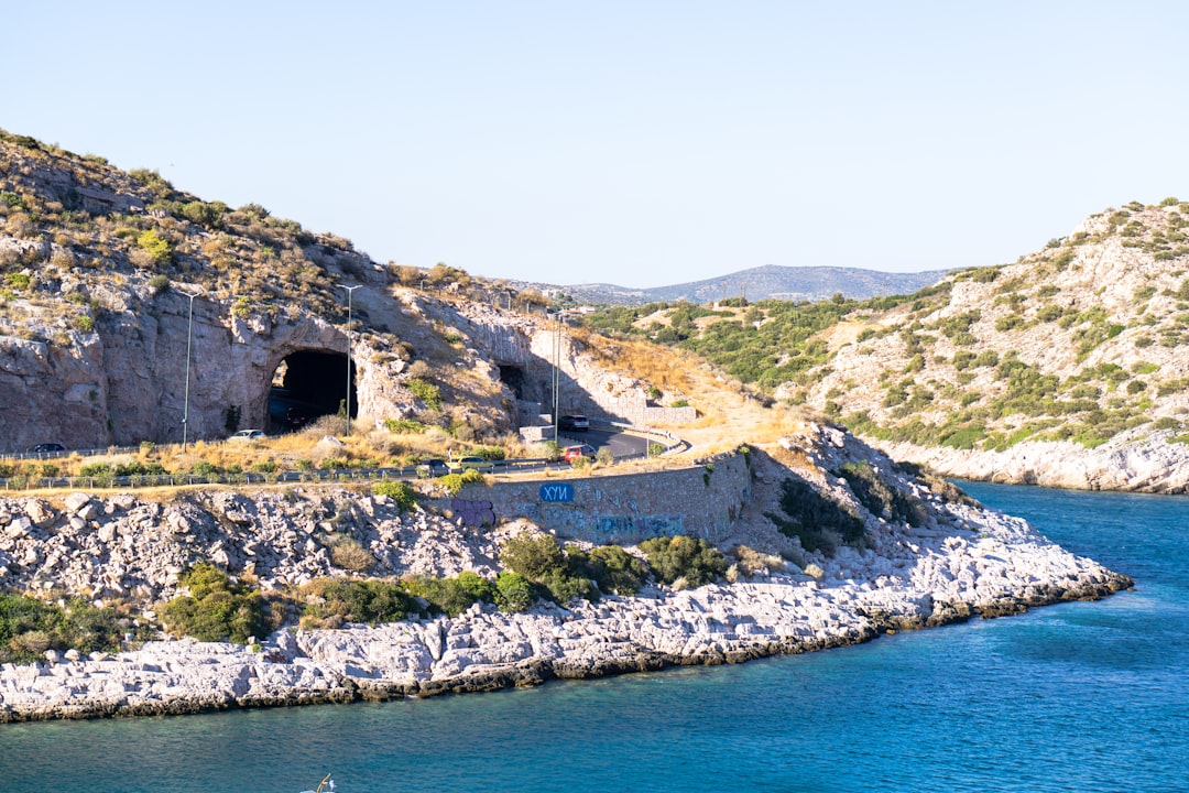 Tunnel di Eupalino: Un capolavoro dell'ingegneria antica - MWVJ+R2 Pithagorio | Secret World Trip Planner