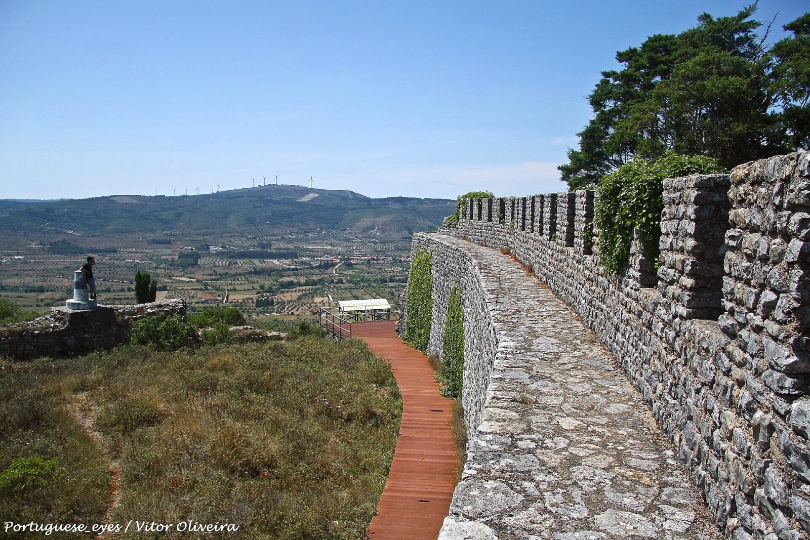 Entdecken Sie Castro de Barbudo: Historische Festung Portugals - Nevogilde | Secret World Trip Planner