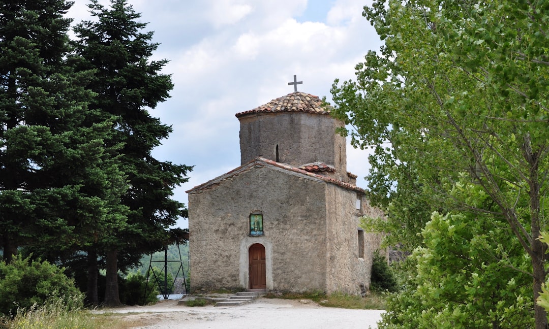 L'Église de San Giovanni Teologo : Un Trésor Caché à Ohrid - Kocho Racin | Secret World Trip Planner