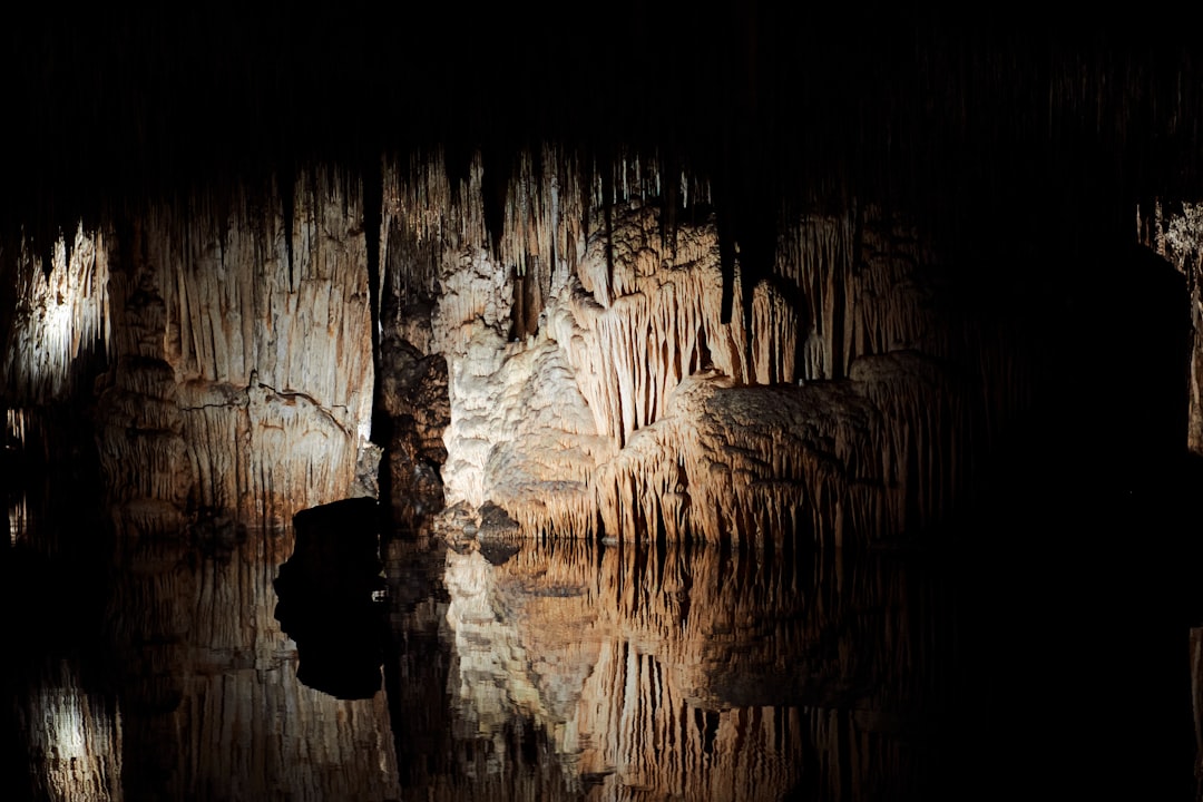 Die faszinierenden Cuevas del Drach: Eine unterirdische Reise — 07680 Porto Cristo