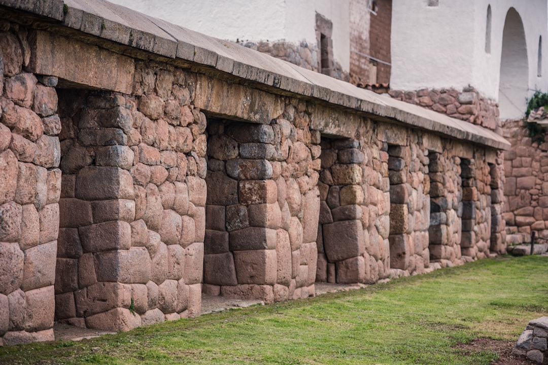 Découvrez le Musée de Sitio Huallamarca à San Isidro, Pérou - San Isidro | Secret World Trip Planner