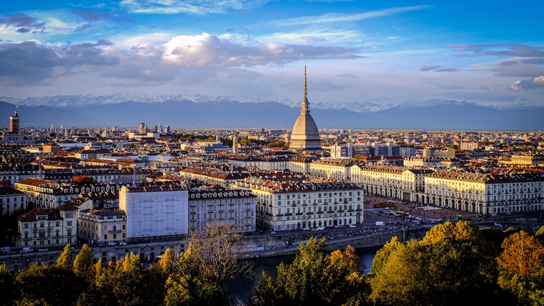 Entdecken Sie die Weine von Turin: Barolo und mehr - Torino TO | Secret World Trip Planner