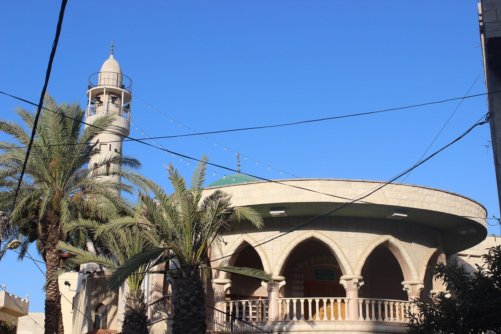 Discover the Ali bin Abi Talib Mosque in Jordan - الشارع الرئيسي 21710 | Secret World Trip Planner